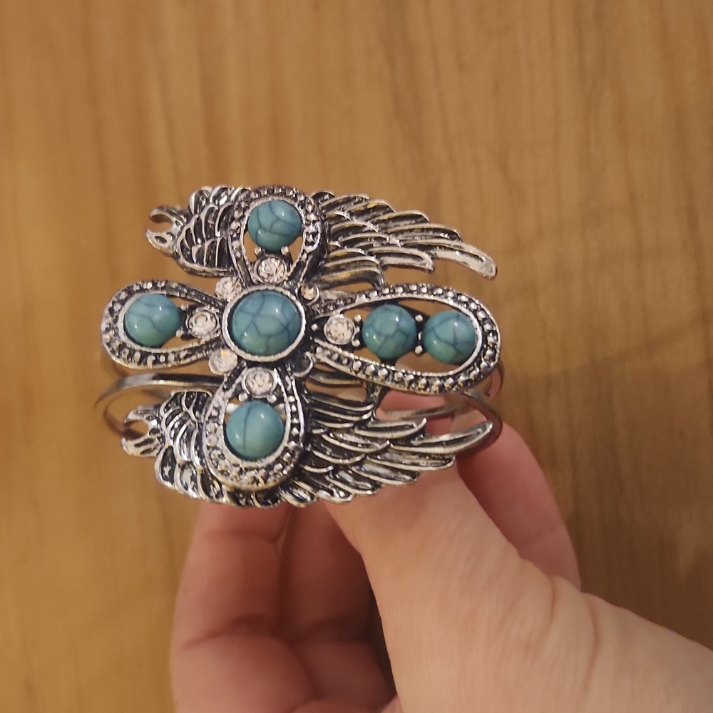Turquoisesque cross hinge bracelet with rhinestones